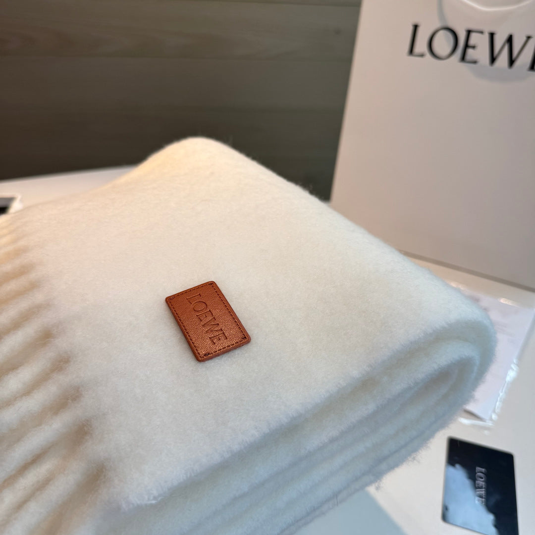 Loew new scarf