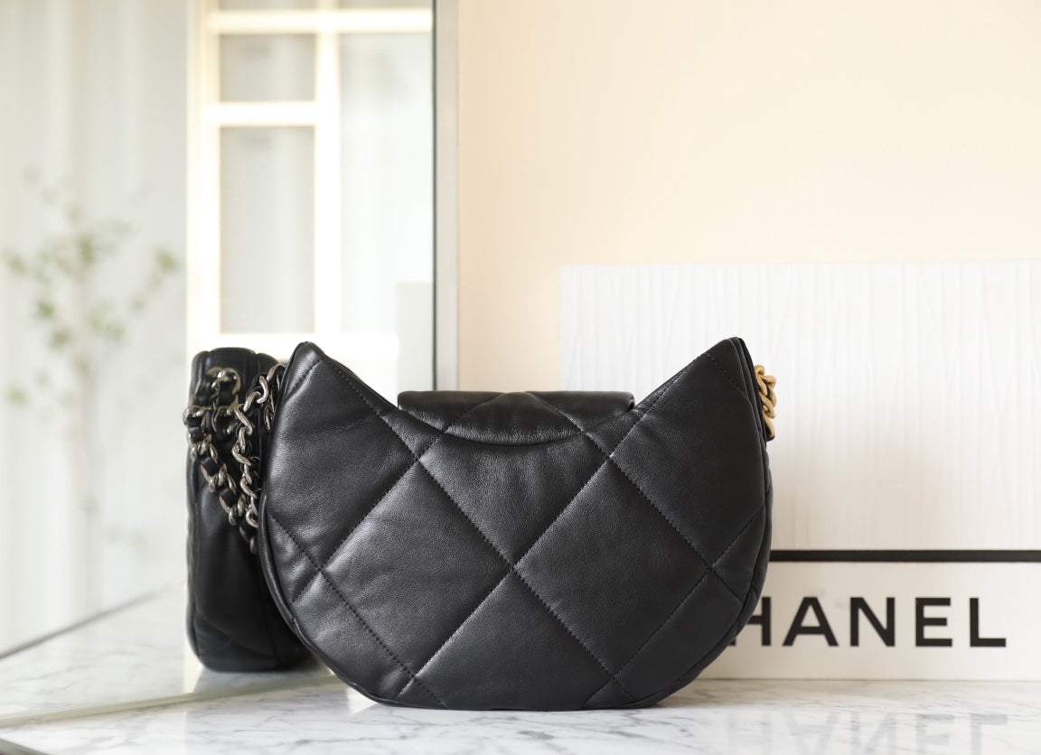 Chan New 19hobo armpit bag