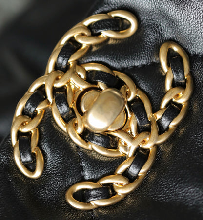 Chan New 22b shopping bag