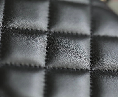 Chan New 23p mobile phone bag