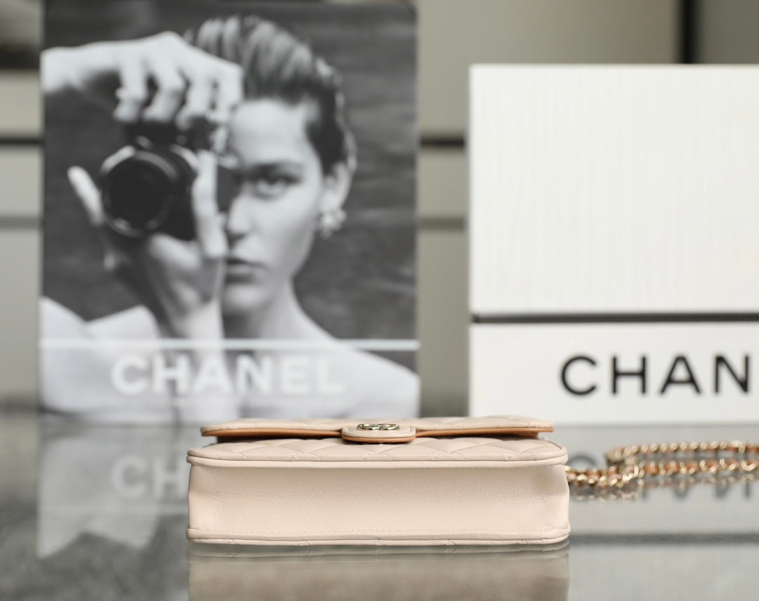 Chan New 23p mobile phone bag