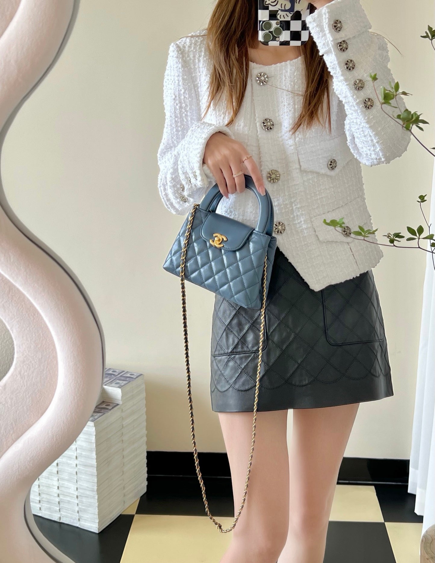 Chan New 23s kelly Hand chain bag