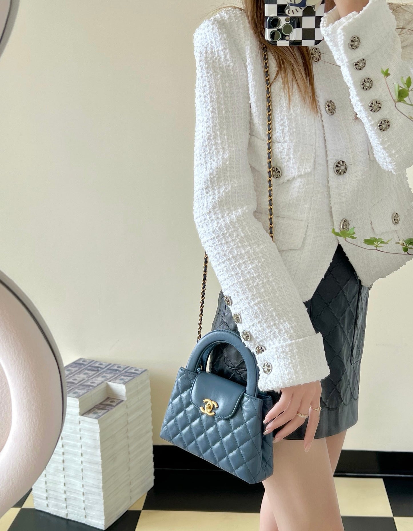 Chan New 23s kelly Hand chain bag