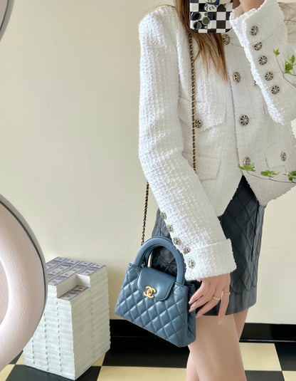 Chan New 23s kelly Hand chain bag