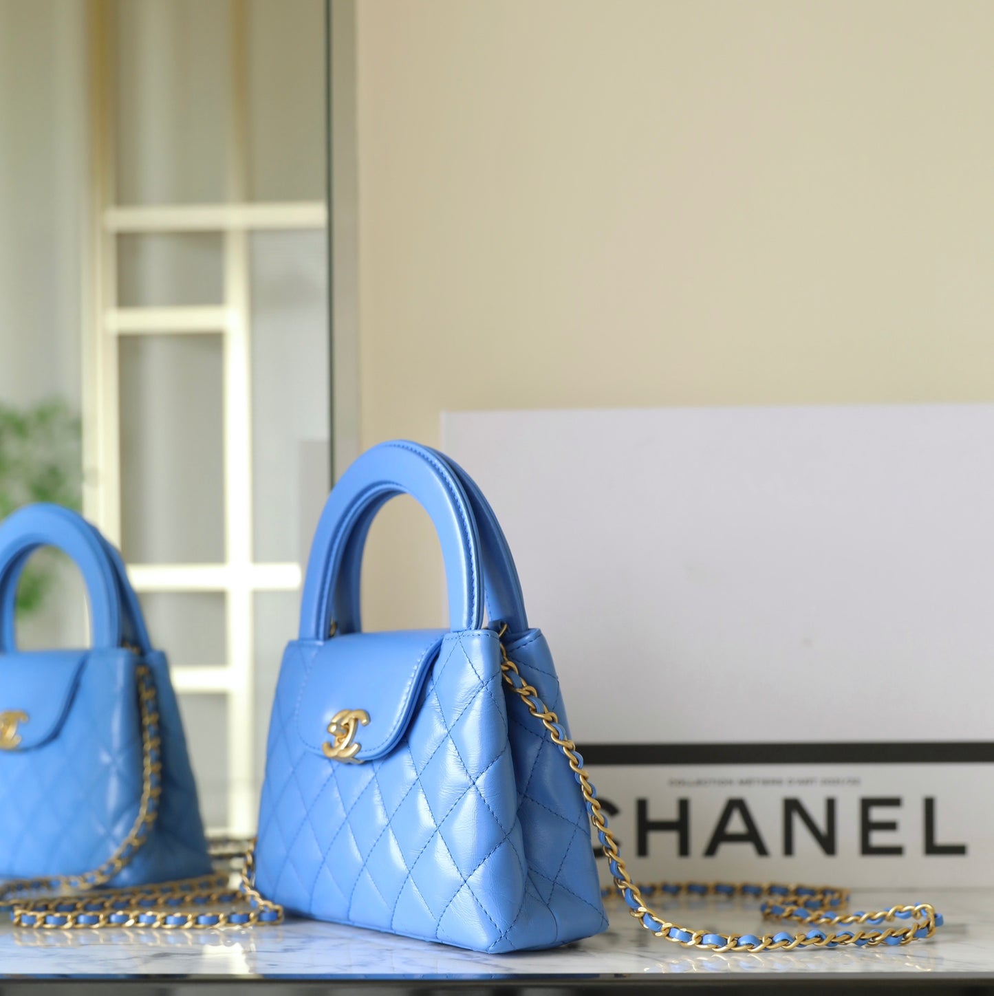 Chan New 24p kelly Hand chain bag