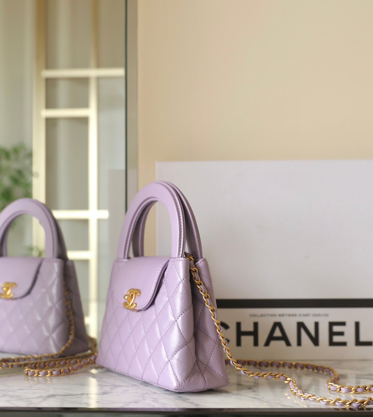 Chan New 24p kelly Hand chain bag