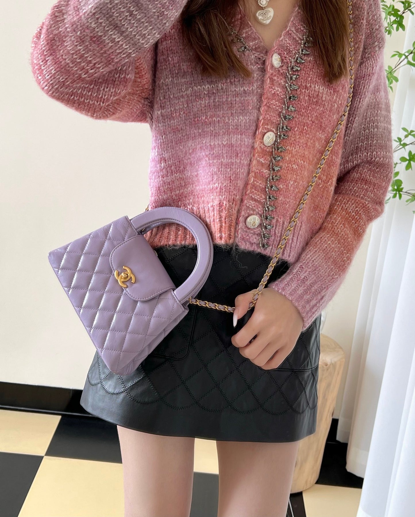 Chan New 24p kelly Hand chain bag