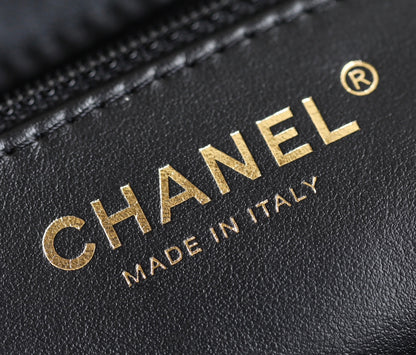 Chan New 23k kelly Hand chain bag