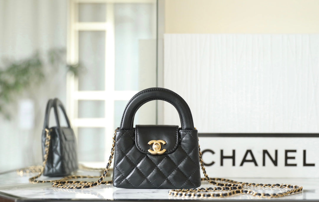 Chan New 23k kelly Hand chain bag