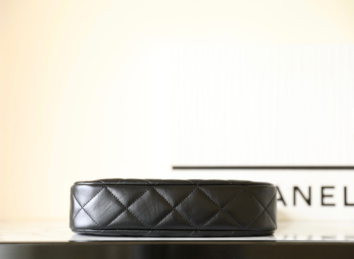 Chan New 19 hobo armpit bag