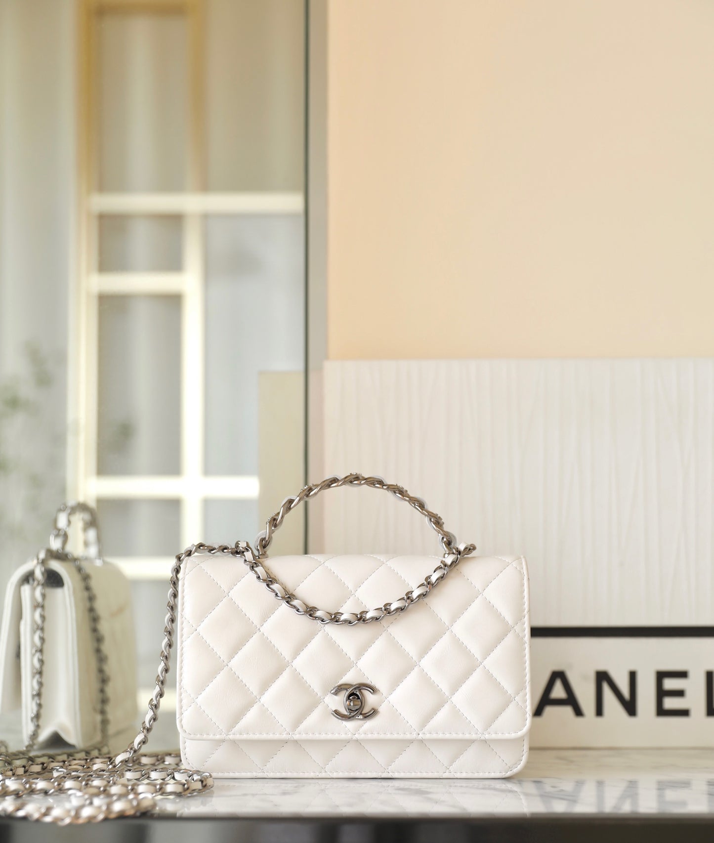 Chan New 23k handbag