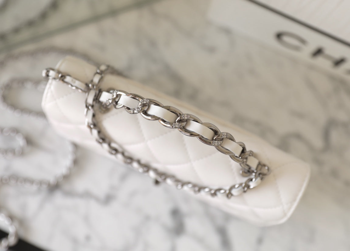 Chan New 23k handbag