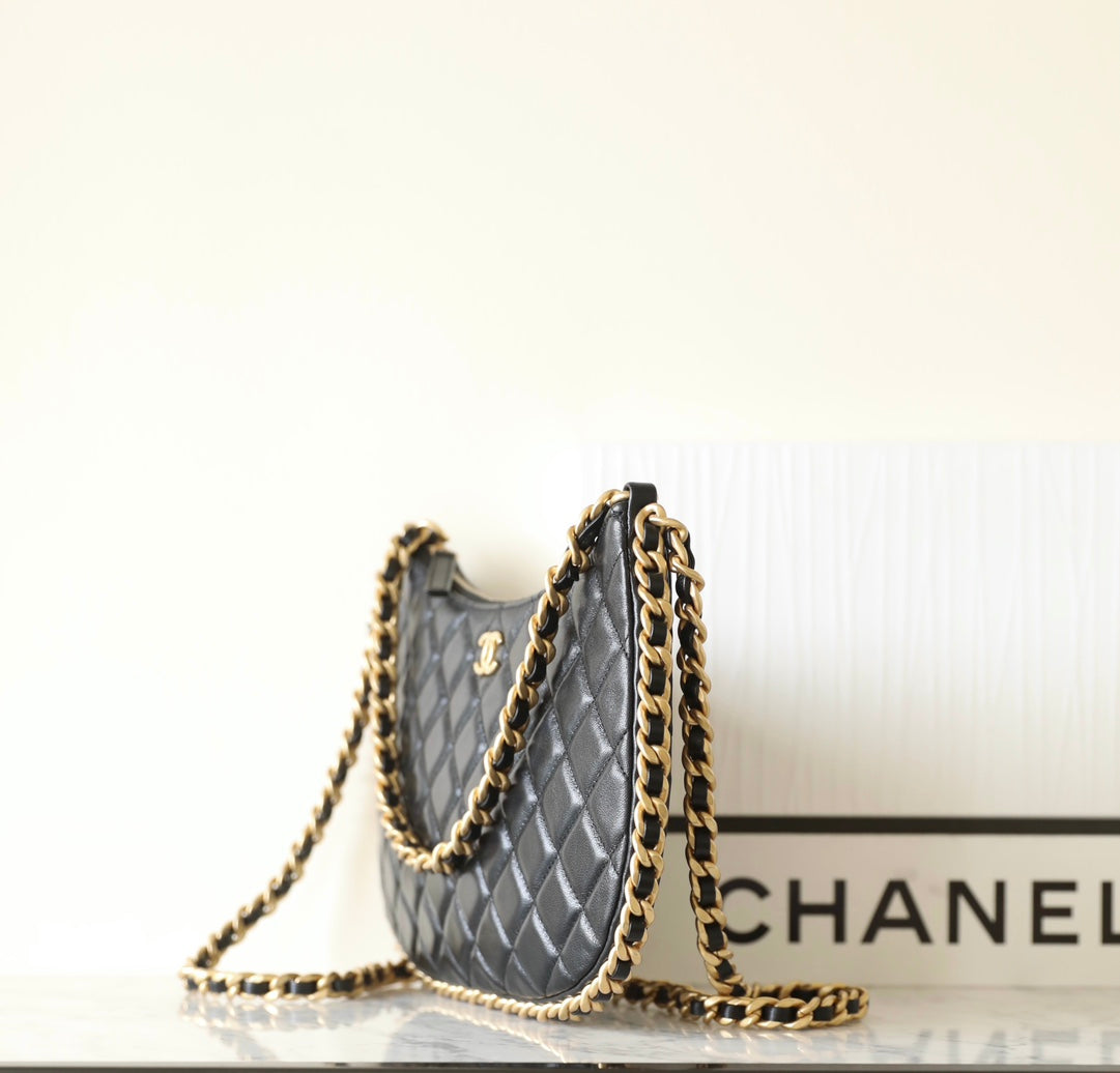 Chan New 23b Double-chain hippie bag