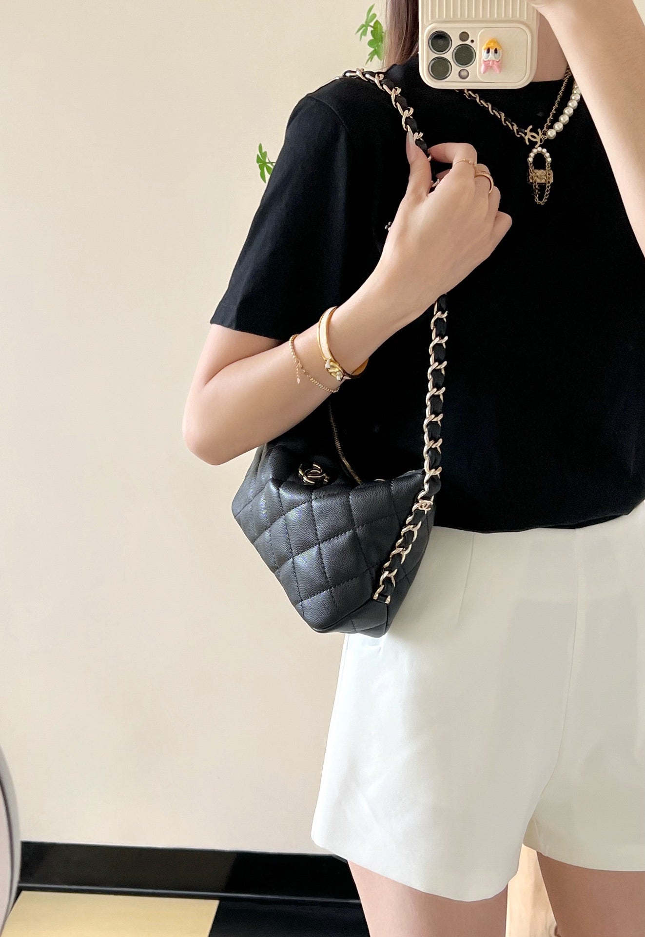 Chan New 24p hobo armpit bag