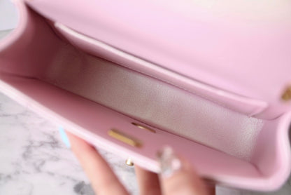 Chan New 24p Pearl chain flap bag