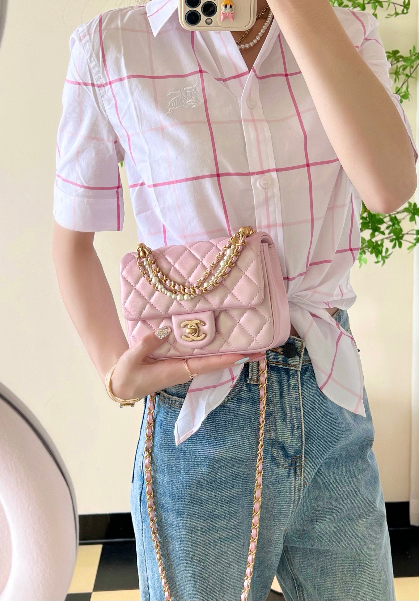 Chan New 24p Pearl chain flap bag