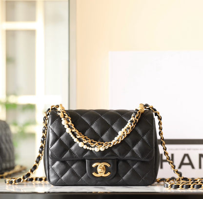 Chan New 24p Pearl chain flap bag