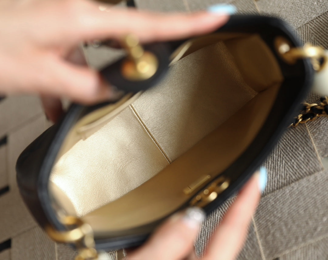 Chan New 24s Double Pearl Hobo Crossbody Bag