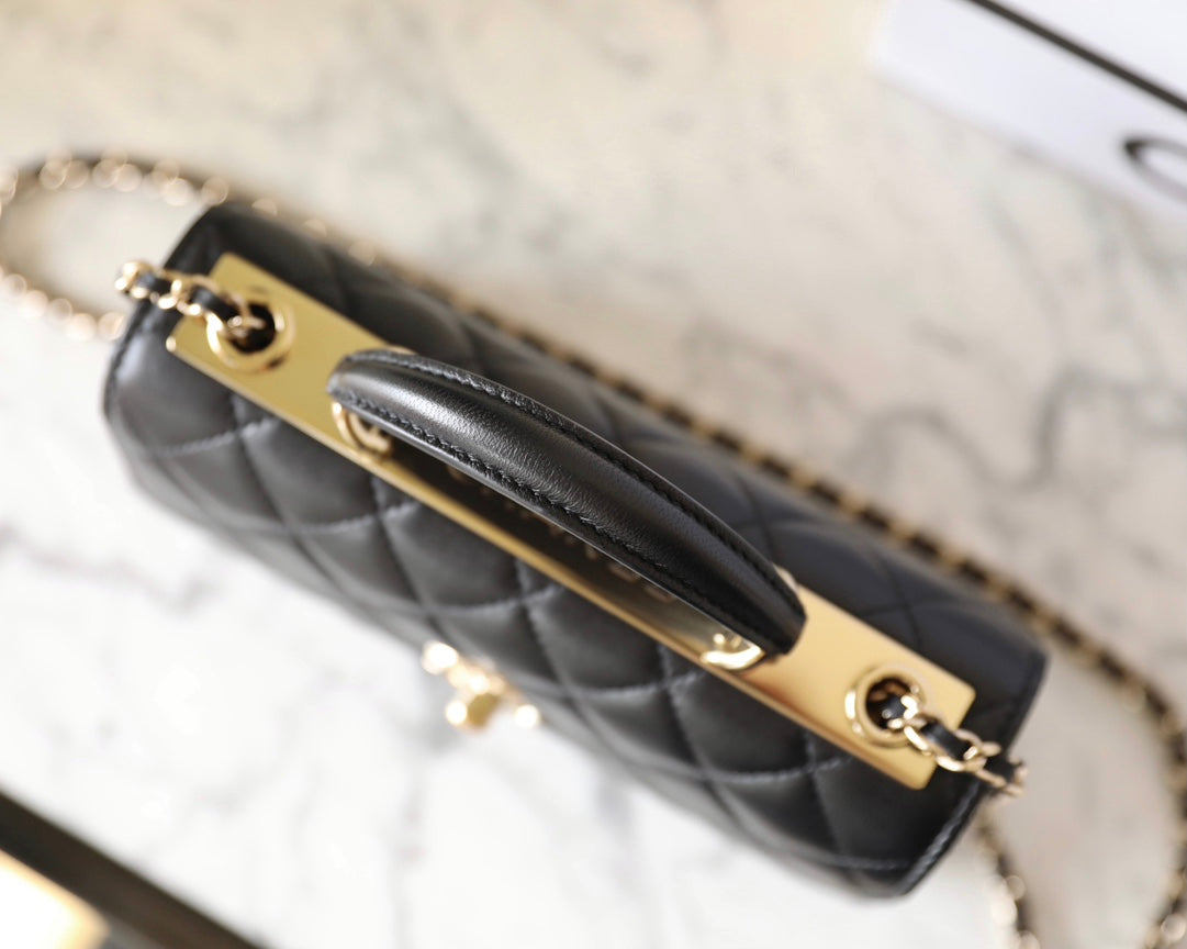 Chan New 24b accordion bag