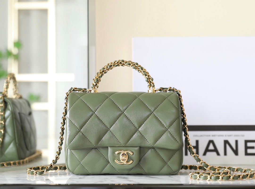 Chan New 24b Chain handle cover bag