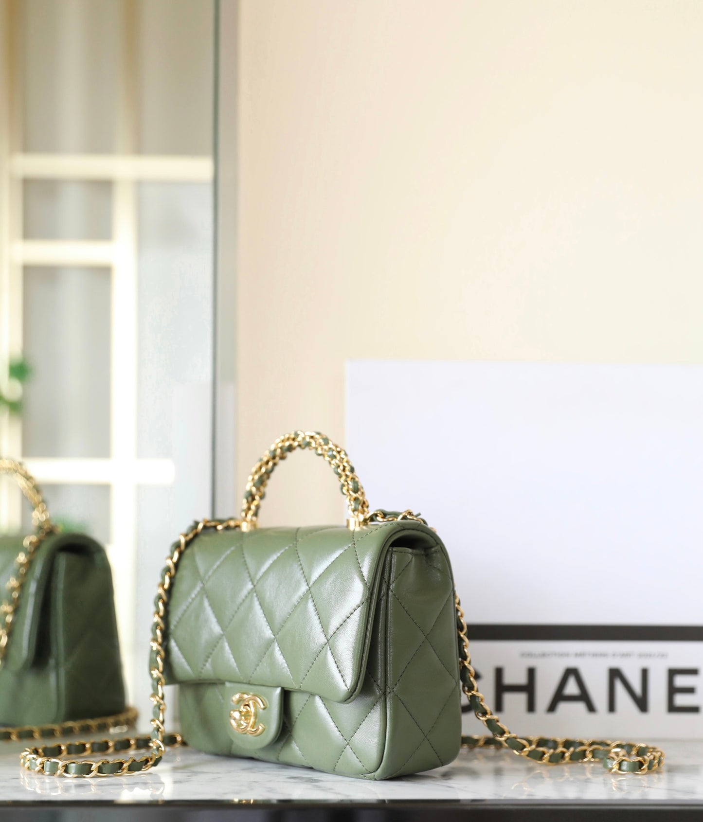 Chan New 24b Chain handle cover bag