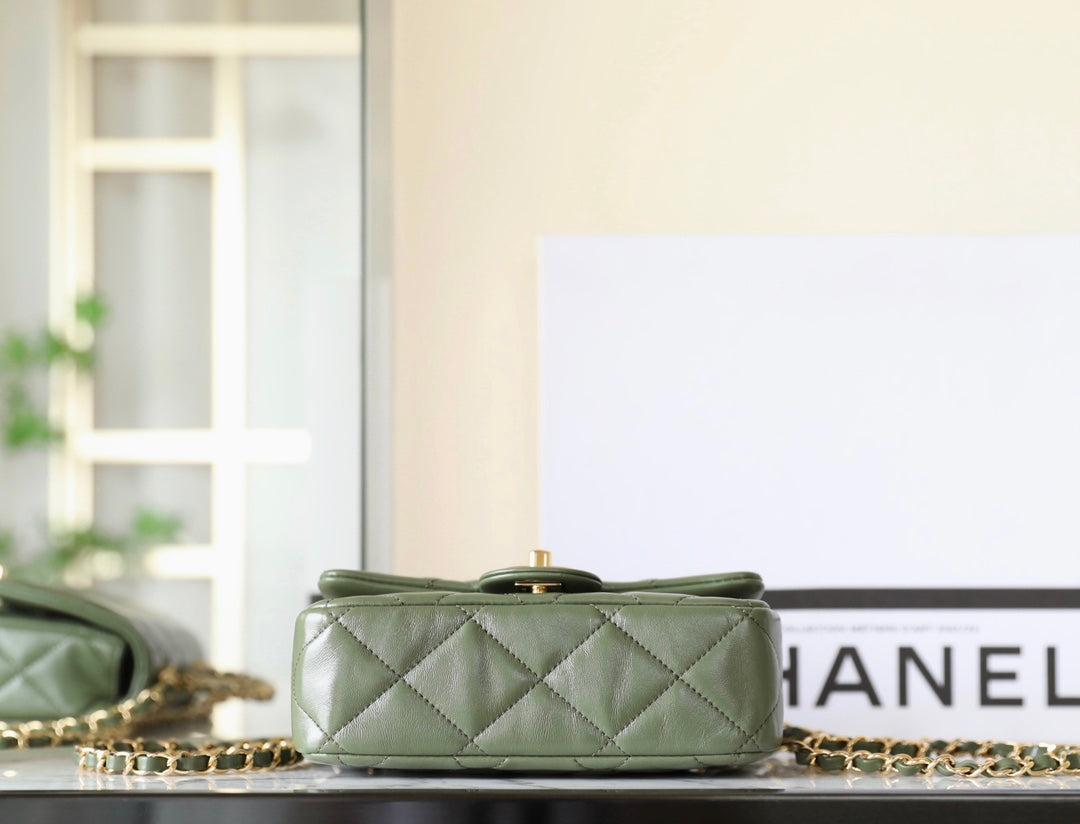 Chan New 24b Chain handle cover bag