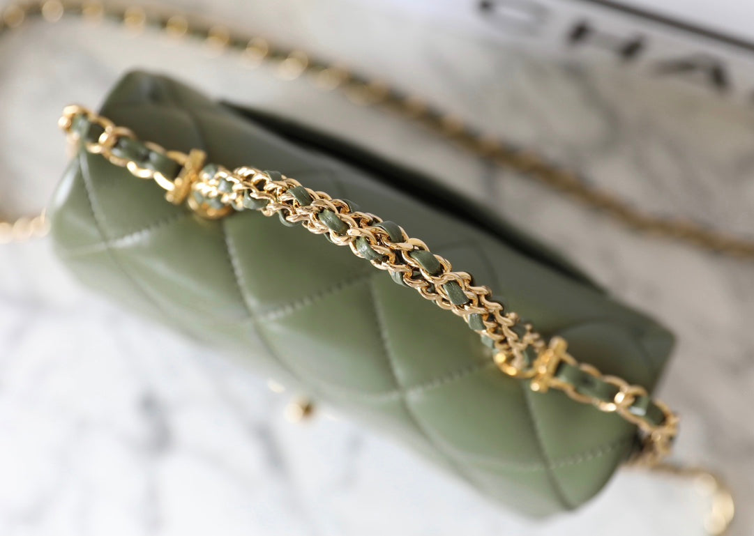 Chan New 24b Chain handle cover bag