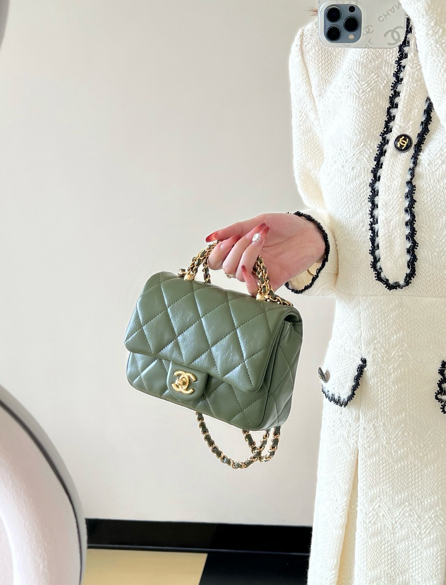 Chan New 24b Chain handle cover bag