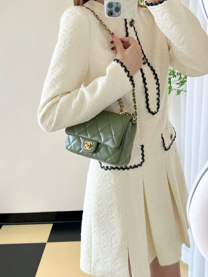 Chan New 24b Chain handle cover bag