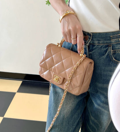 Chan New 24b Chain handle cover bag