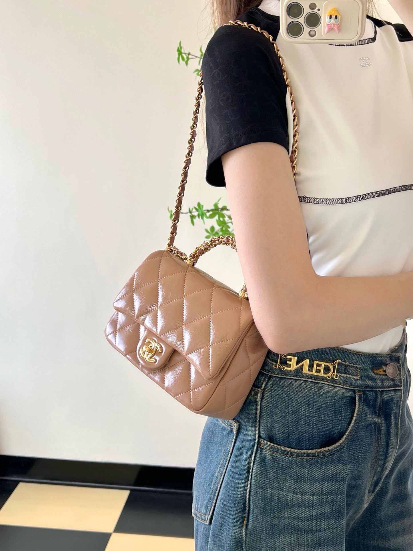 Chan New 24b Chain handle cover bag