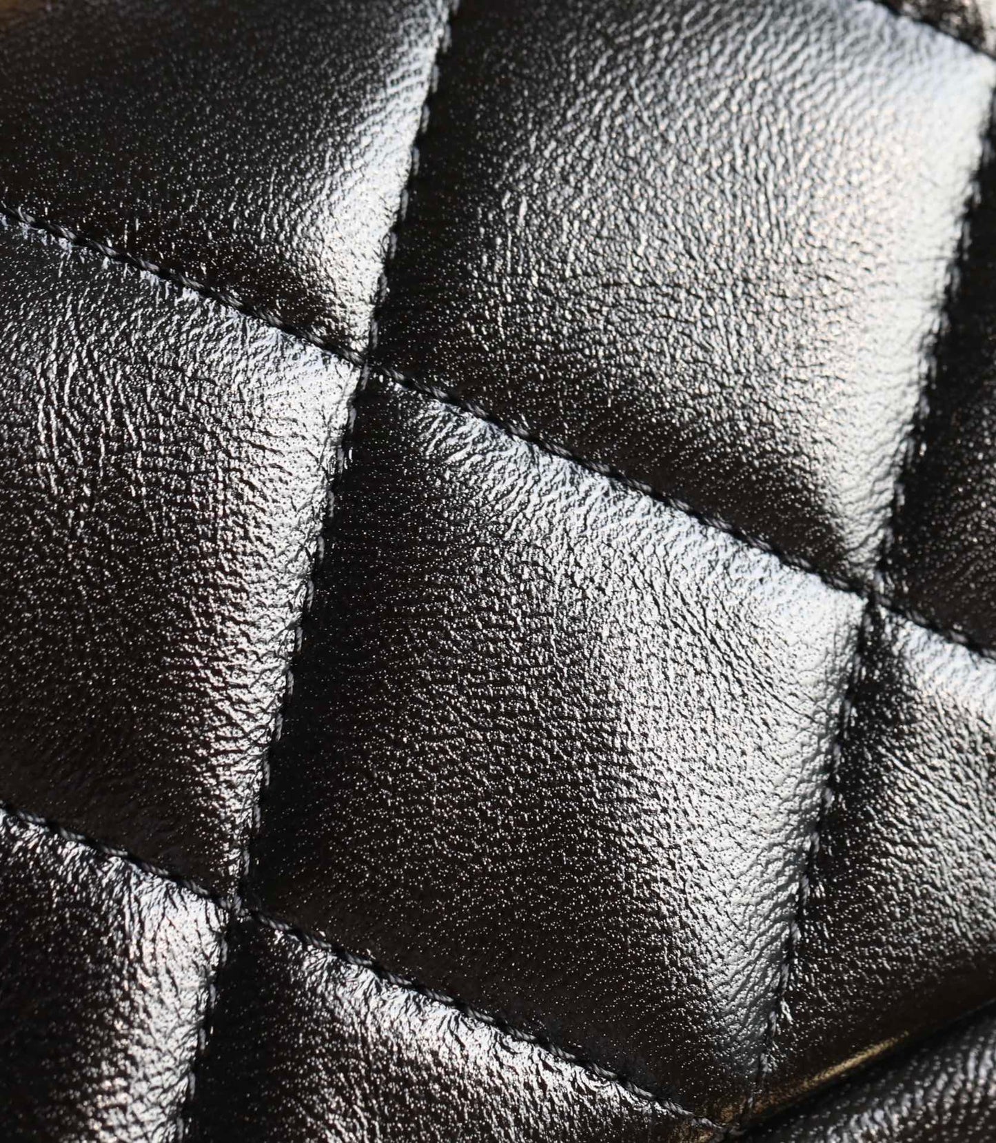 Chan New 24b Chain handle cover bag