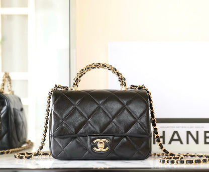 Chan New 24b Chain handle cover bag