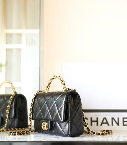 Chan New 24b Chain handle cover bag