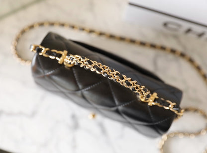 Chan New 24b Chain handle cover bag