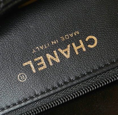 Chan New 24b Chain handle cover bag