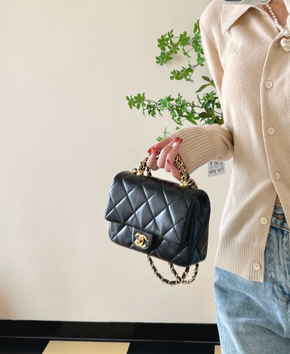 Chan New 24b Chain handle cover bag