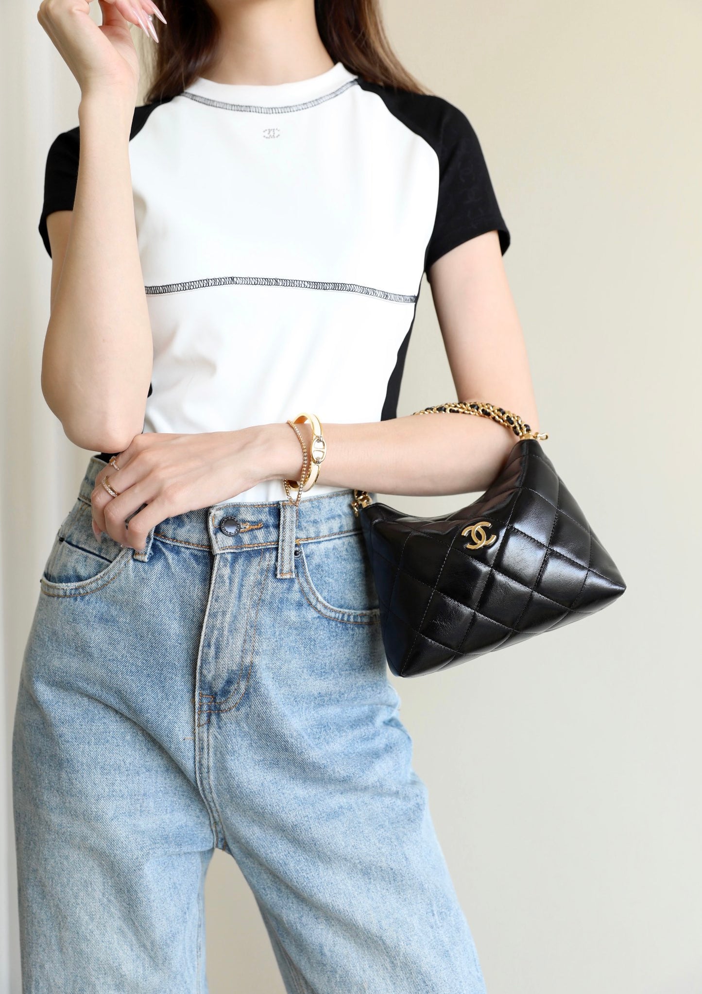 Chan New 24b hobo bag