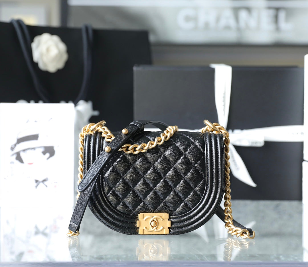 Chan New 22A Saddle Messenger Bag