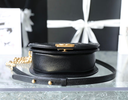 Chan New 22A Saddle Messenger Bag