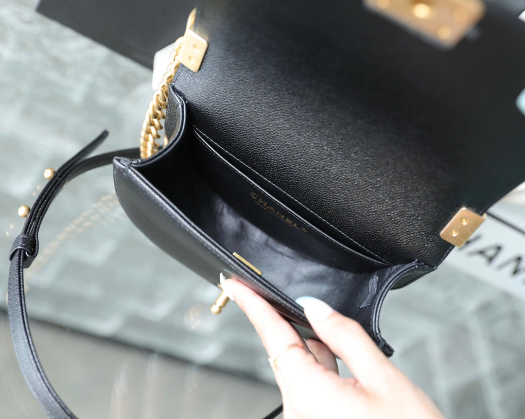 Chan New 22A Saddle Messenger Bag