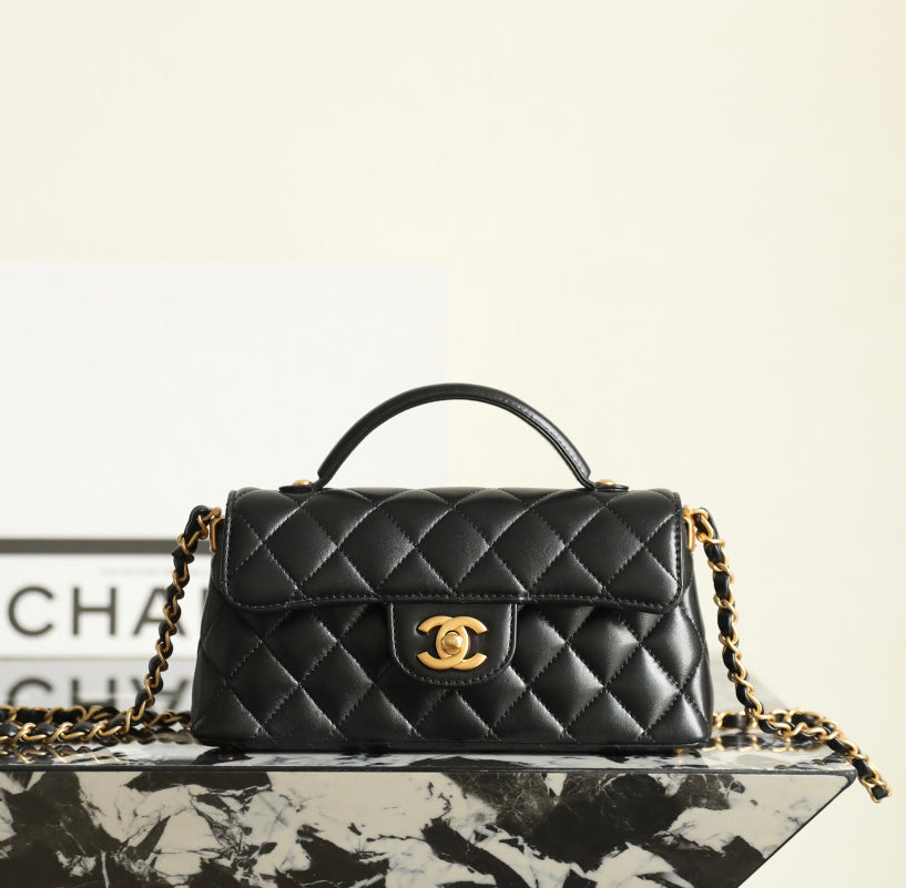 Chan New 25p Horizontal 𝖪𝖾𝗅𝗅𝗒 𝖬𝗂𝗇𝗂 bag