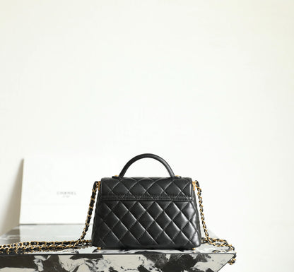 Chan New 25p Vertical style 𝖪𝖾𝗅𝗅𝗒 𝖬𝗂𝗇𝗂 bag