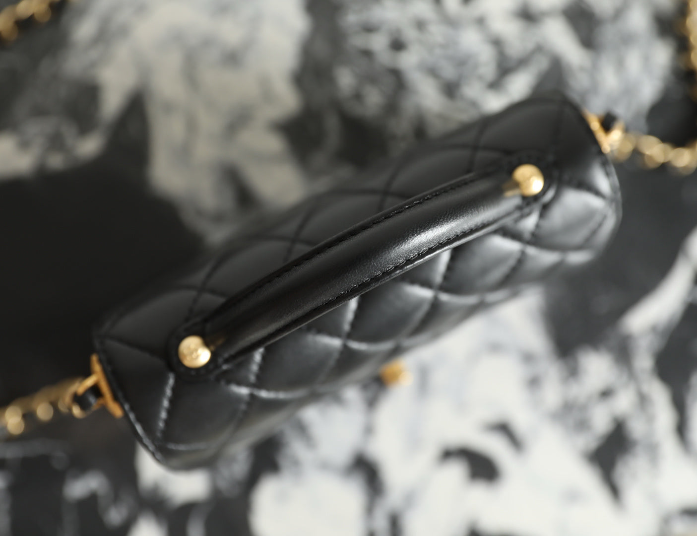 Chan New 25p Vertical style 𝖪𝖾𝗅𝗅𝗒 𝖬𝗂𝗇𝗂 bag