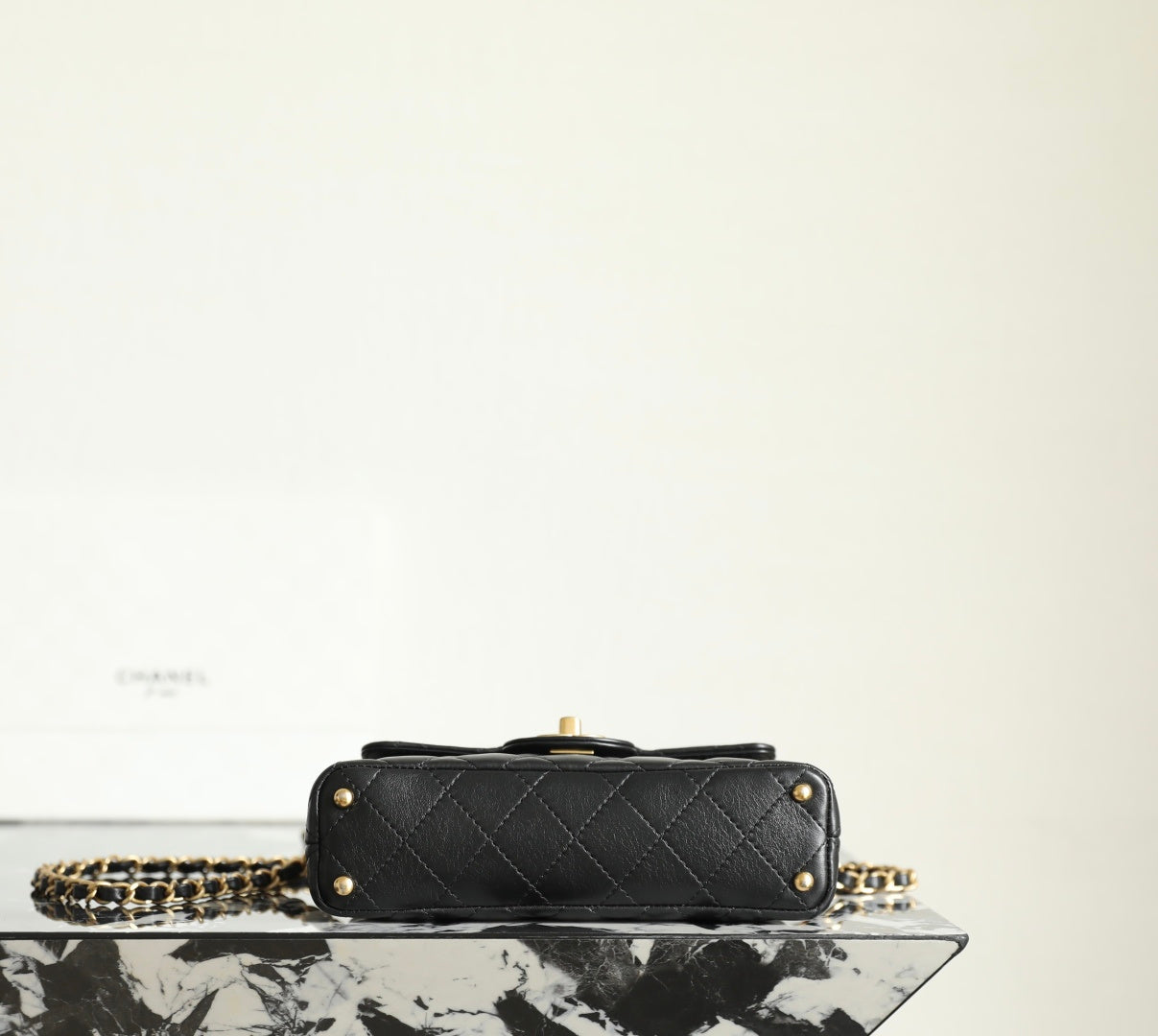 Chan New 25p Vertical style 𝖪𝖾𝗅𝗅𝗒 𝖬𝗂𝗇𝗂 bag