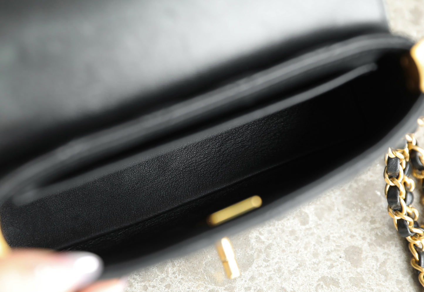 Chan New 25p Vertical style 𝖪𝖾𝗅𝗅𝗒 𝖬𝗂𝗇𝗂 bag