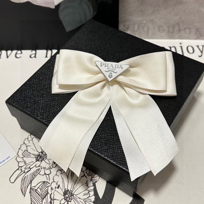 Pra New Vintage Bow Hair Clip