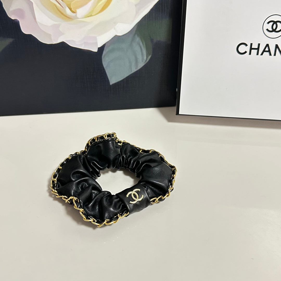 Chan New Chain luxury hair tie