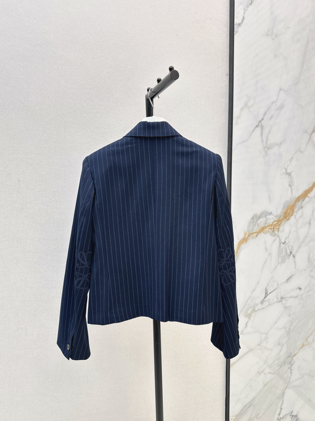 Loe NEW embroidery blazer