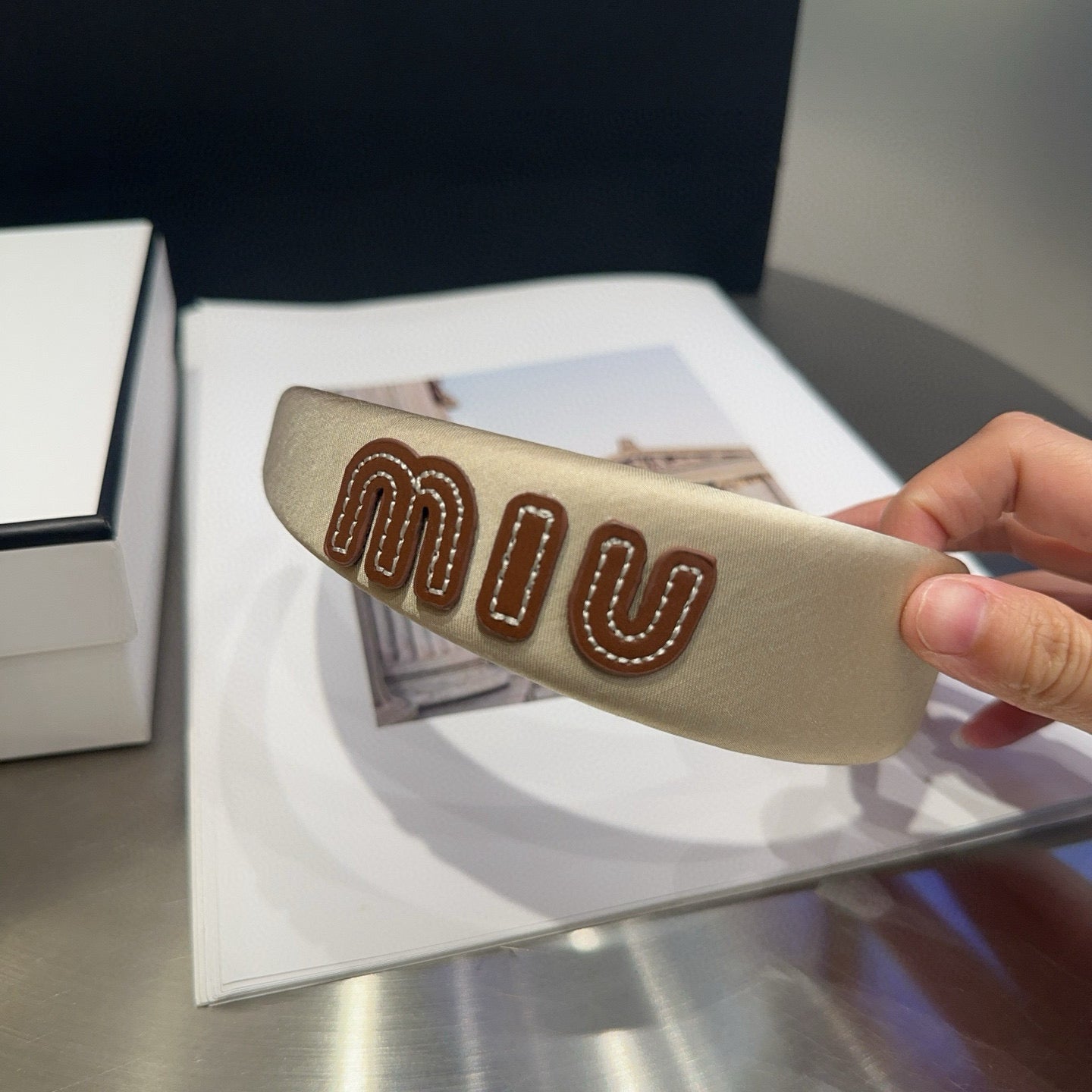 Miu  New letter headband